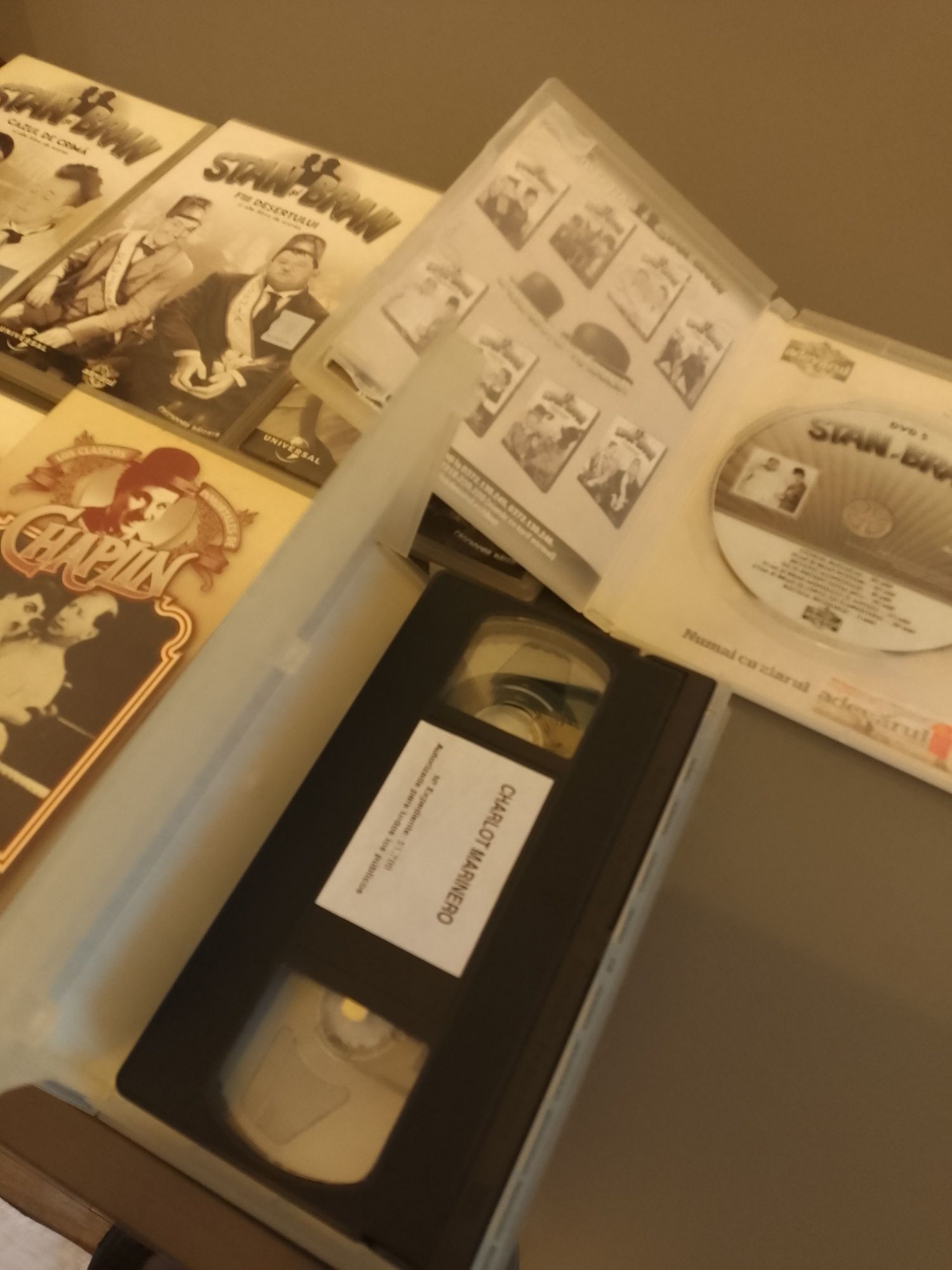 8 casete video originale + 6 dvd uri originale Stan și Bran subtitrate