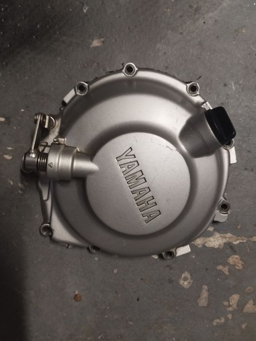 Capac motor dreapta pentru Yamaha R6 model 1999-2002