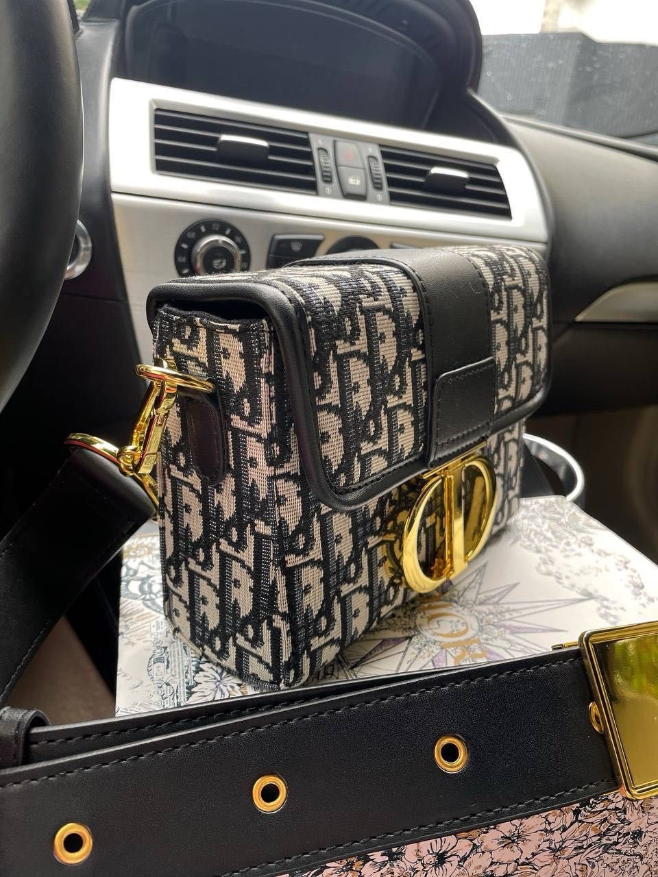Нова Чанта Диор dior