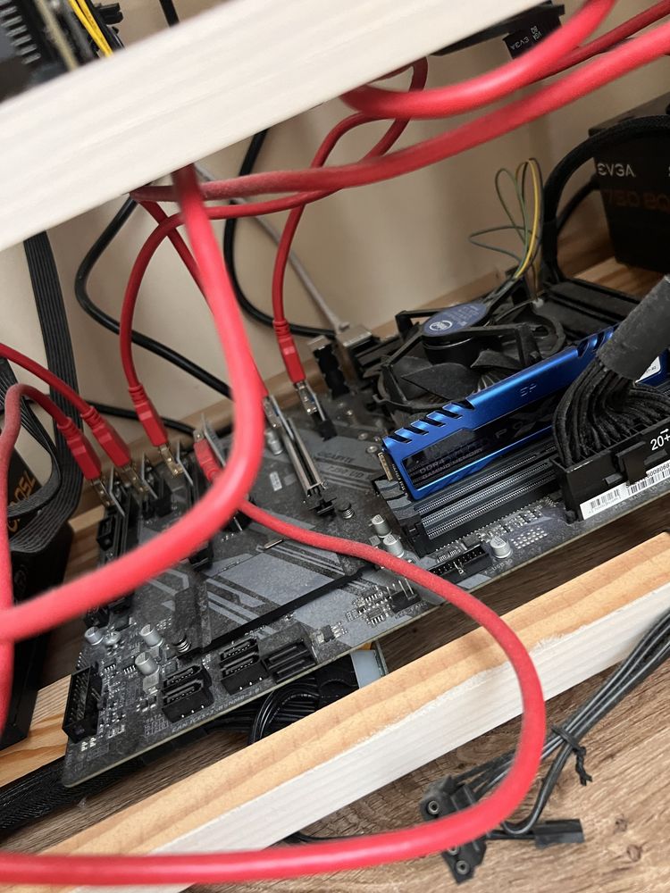 Майнинг риг със 6 карти Mining rig ETH Копачка