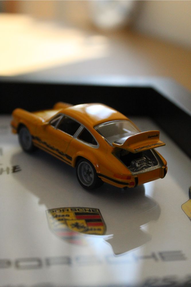 Уникални арт рамки с метални модели коли – 1:64 / 1:43 / 1:24