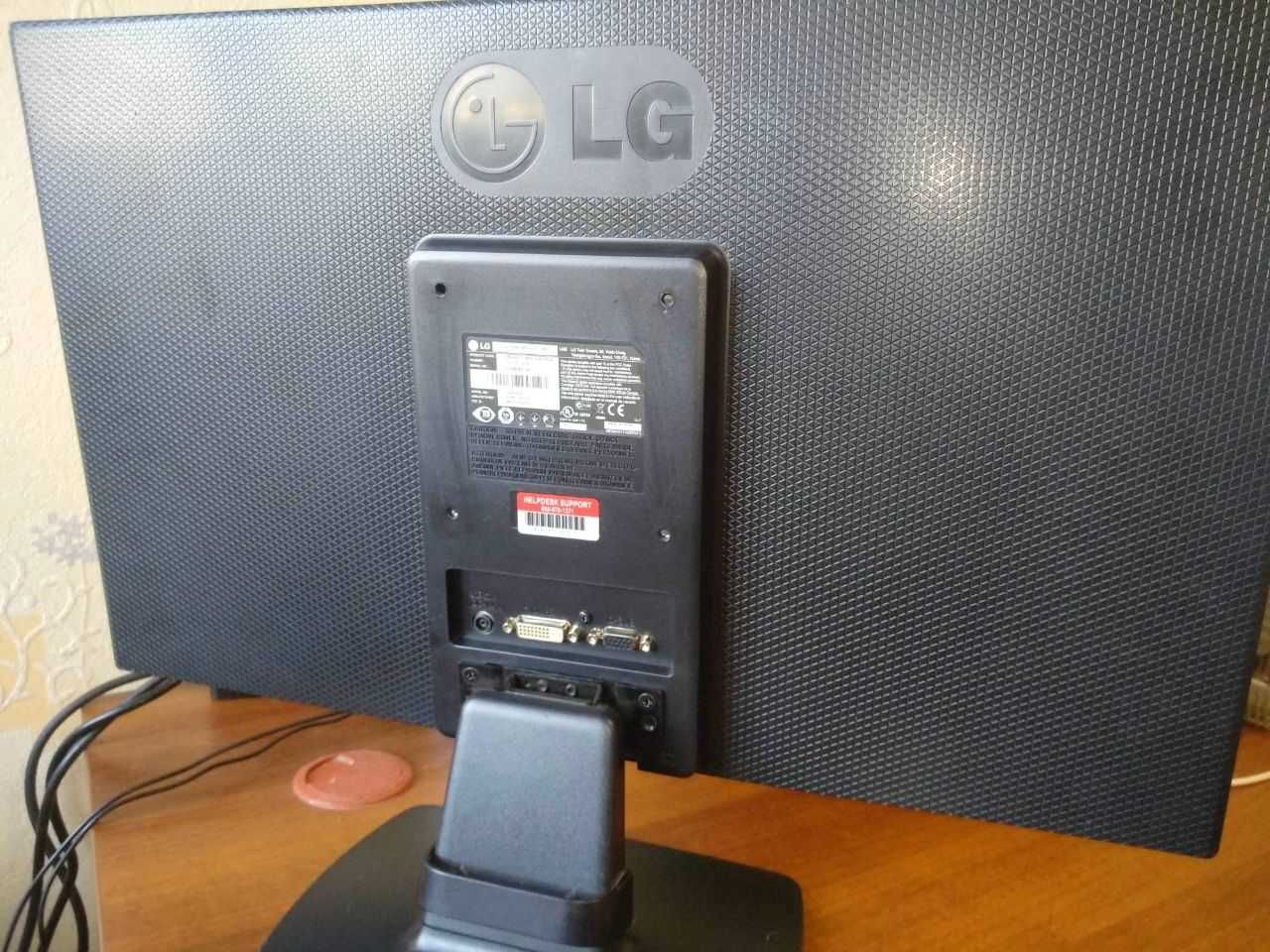 Тонкие LG 24дюйма FullHD в количестве в отличном состоянии (VGA и DVI)