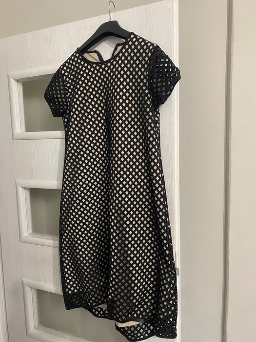 Стилна рокля на марка Negative