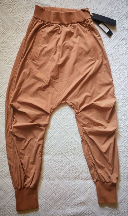 Pantaloni Vagabond noi cu eticheta marimea XS,