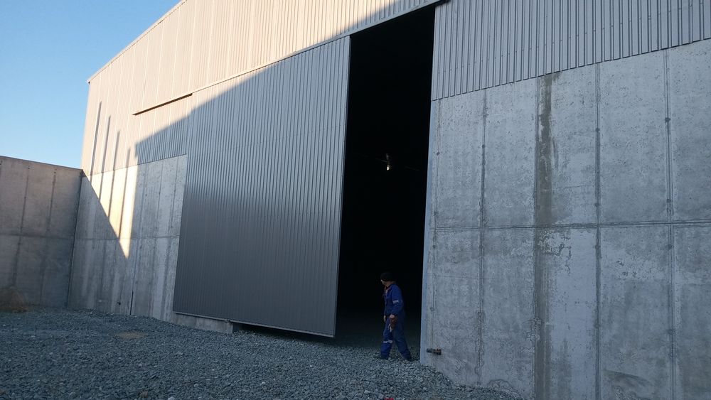 Confecții metalice mici și mari , interior și exterior