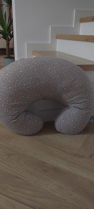 Perna pentru alaptare cu husa