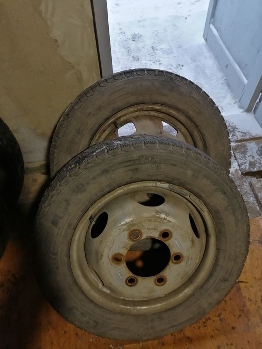 Продам калеса на газель