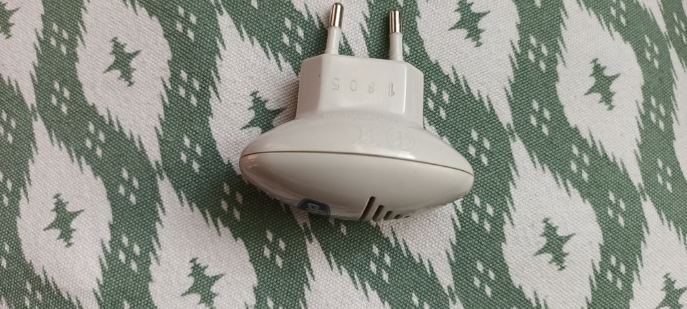 Ултразвуково устройство против комари - за контакт