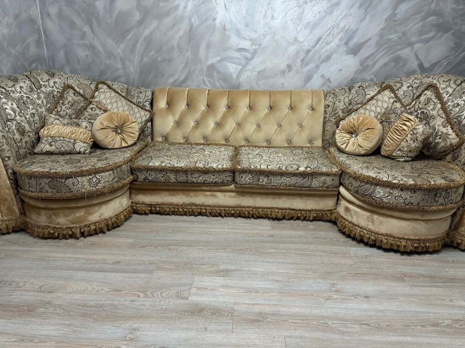 Продам диван б/ у в хорошем состоянии 150 000 тенге