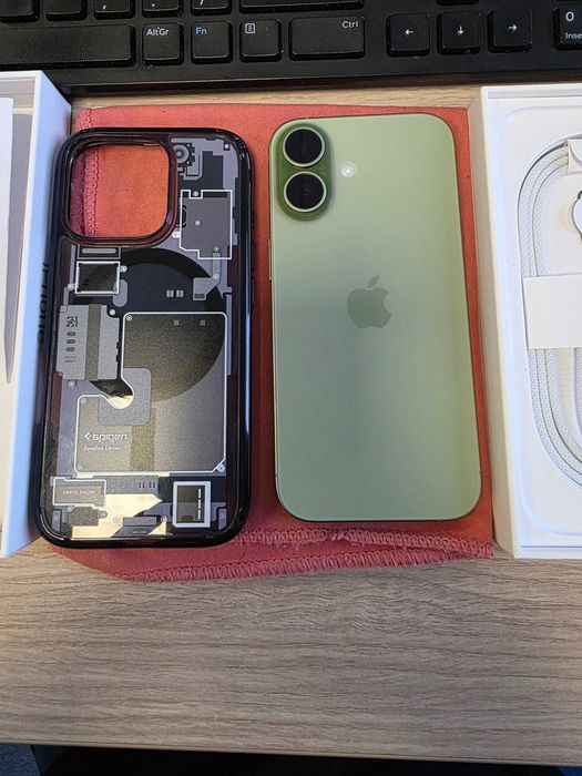 Telefon mobil Apple iPhone 17, 256GB, 5G, Sage