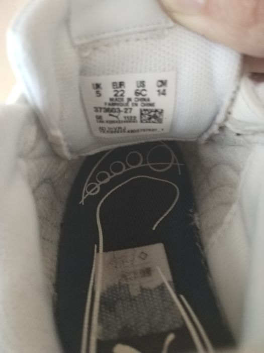 Vând adidași puma copii mărimea 22