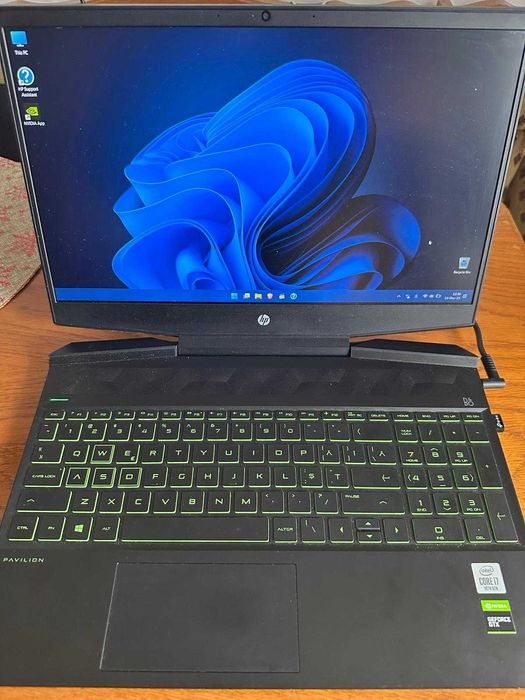 Laptop Gaming HP Pavilion i7 10750 H; 32 GB RAM; SSD 512 GB