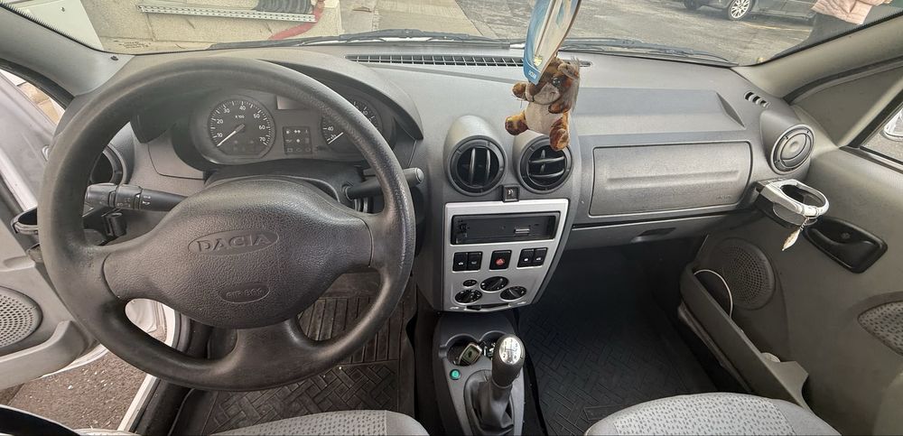 Dacia Logan 1.4 GPL 2005