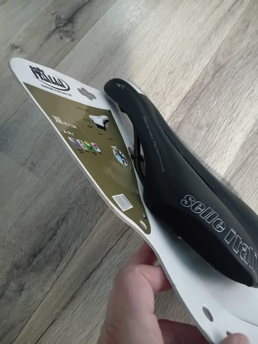 Vând sa bicicleta Selle Italia - noua cu eticheta