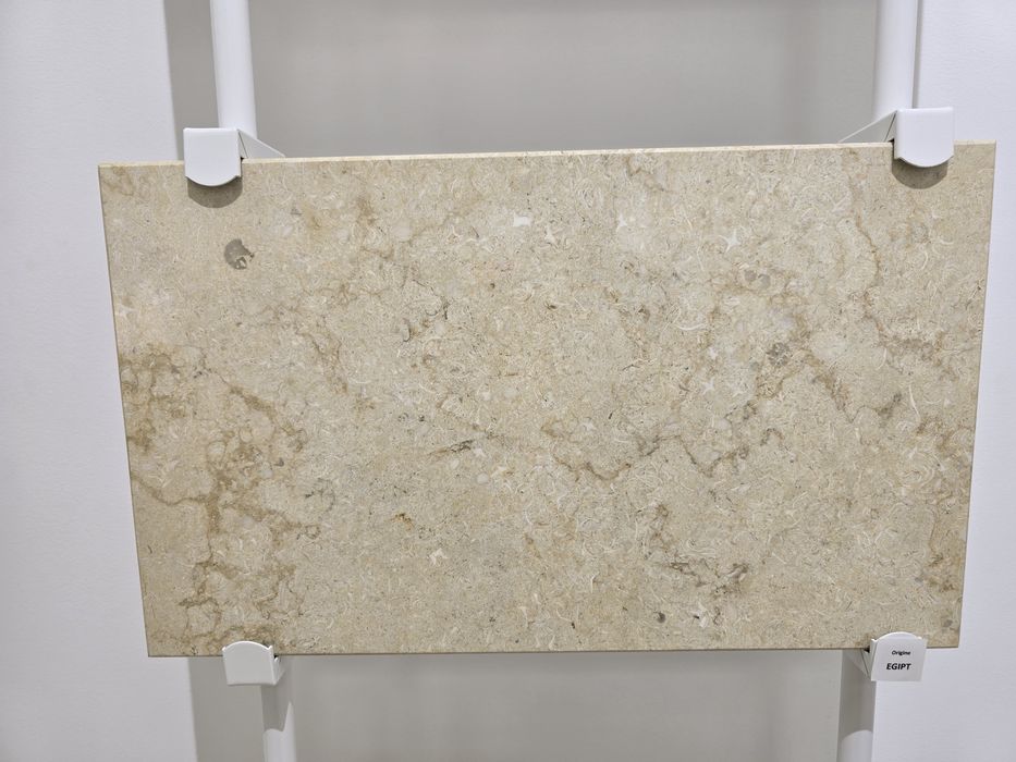 Glafuri, blaturi, trepte, pardoseli din marmură și granit