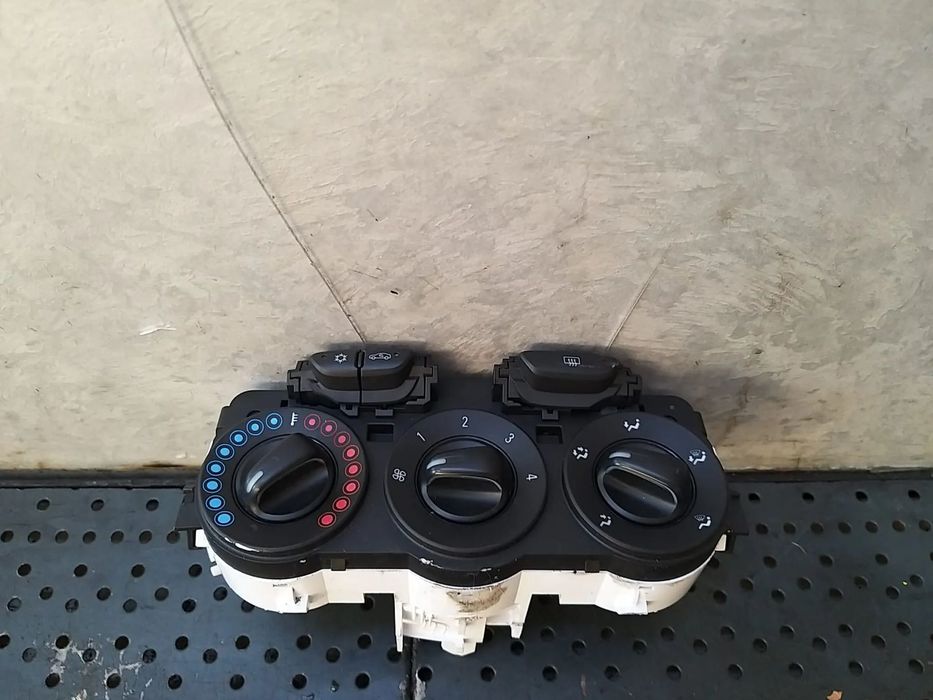 Panou comanda clima ac opel corsa e x15 Panou comanda clima ac opel corsa e x15 466119570 5w8219516