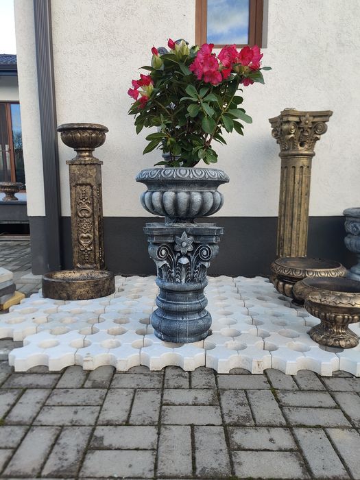Ghivece, cismele, coloane romane alte decoratiuni din beton