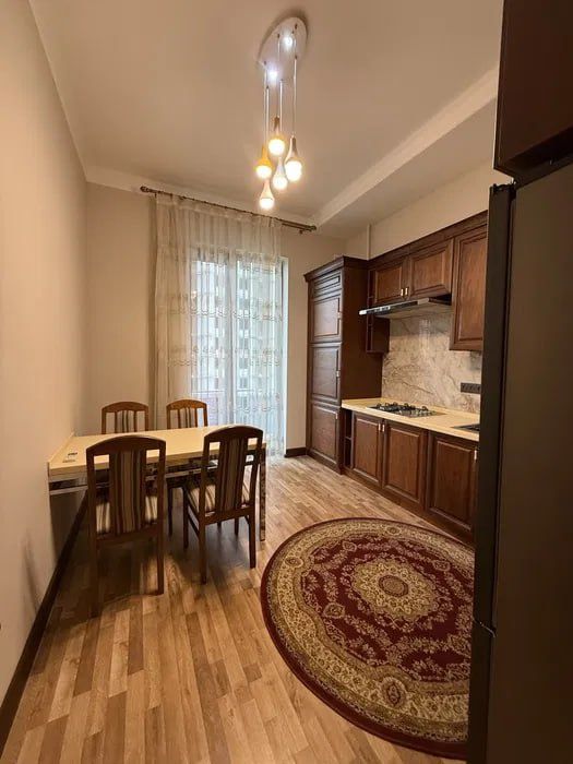 Продается квартира 2/4/8 метро Бадамзар , Юнусабад kvartira