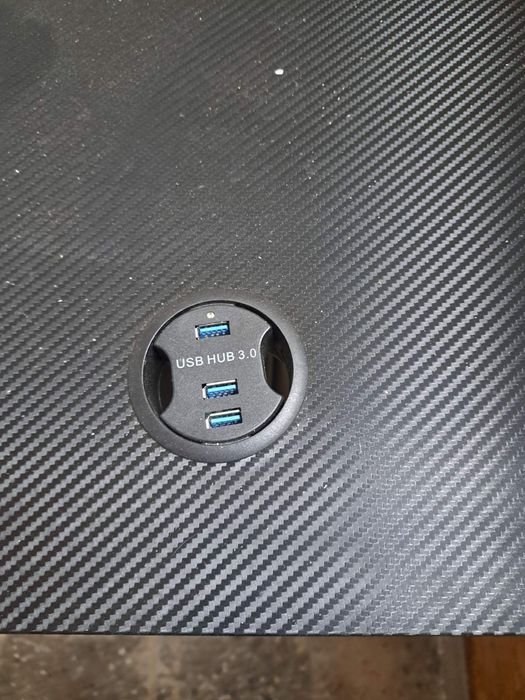 Продавам геймърско бюро Геймърско бюро Genesis Holm 200 RGB - NDS-1606