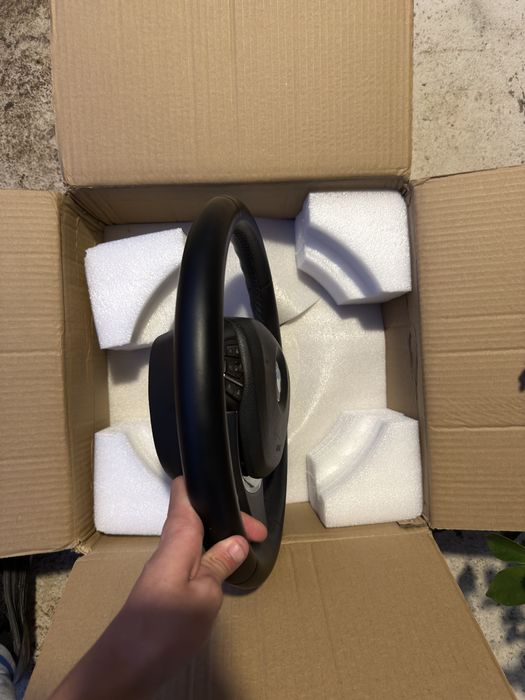 Оригинален волан от BMW F10