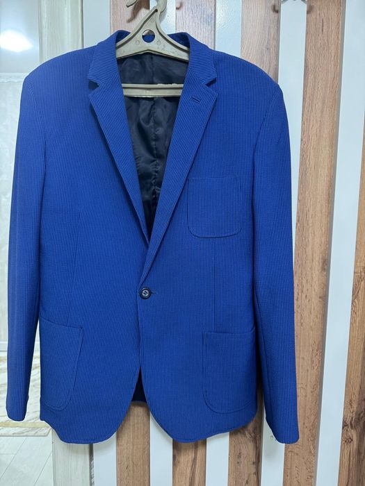 Продам мужские пиджаки.