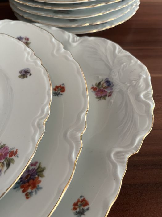 Порцеланов сервиз за хранене