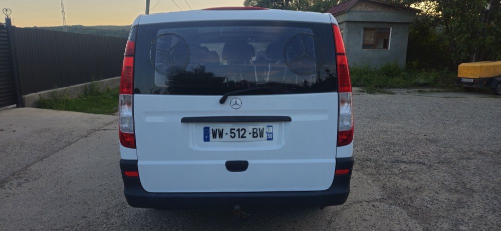 Mercedes vito 2.2 diesel 8+1 locuri