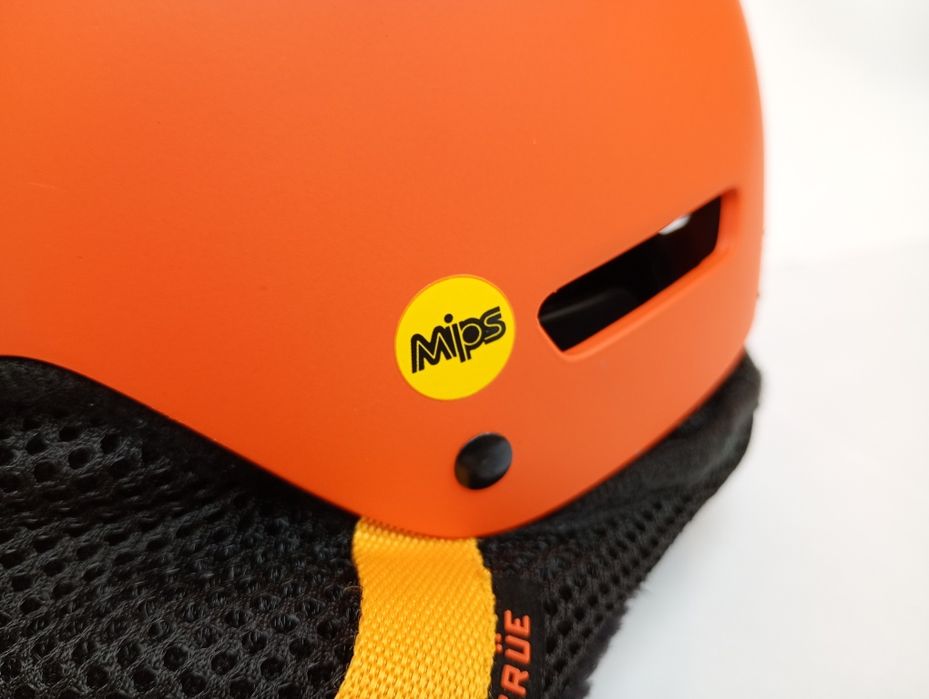 Casca ski GIRO, Mips