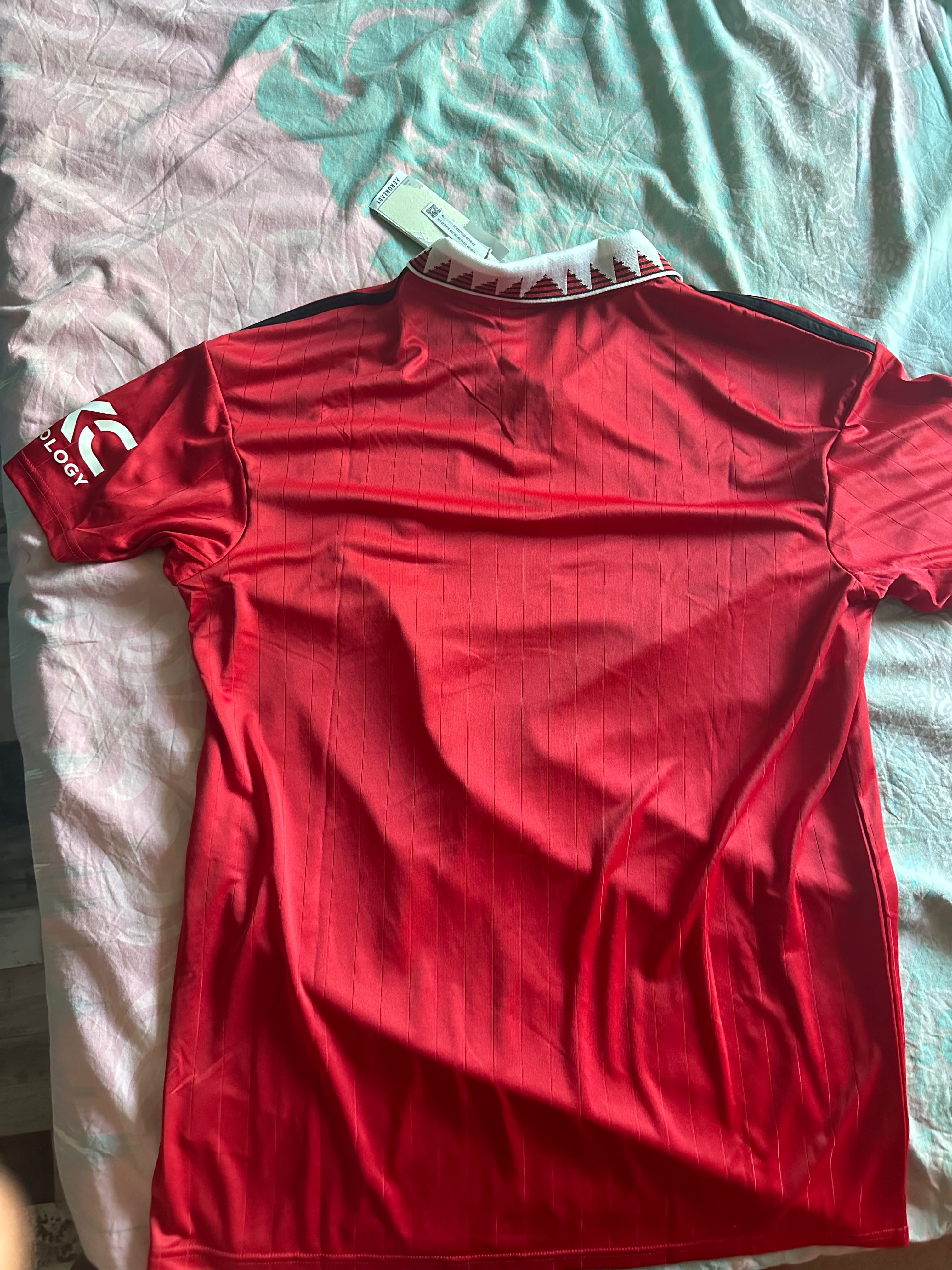 Manchester United официален екип