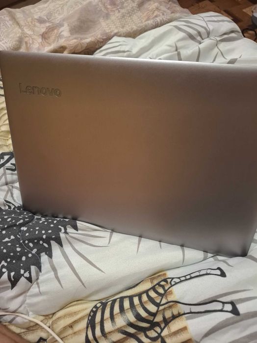 Продава се лаптоп Lenovo