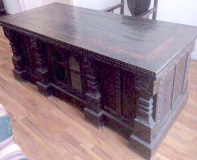 Set mobilier vechi lemn masiv, birou stil brancovenesc/neoromanesc.
