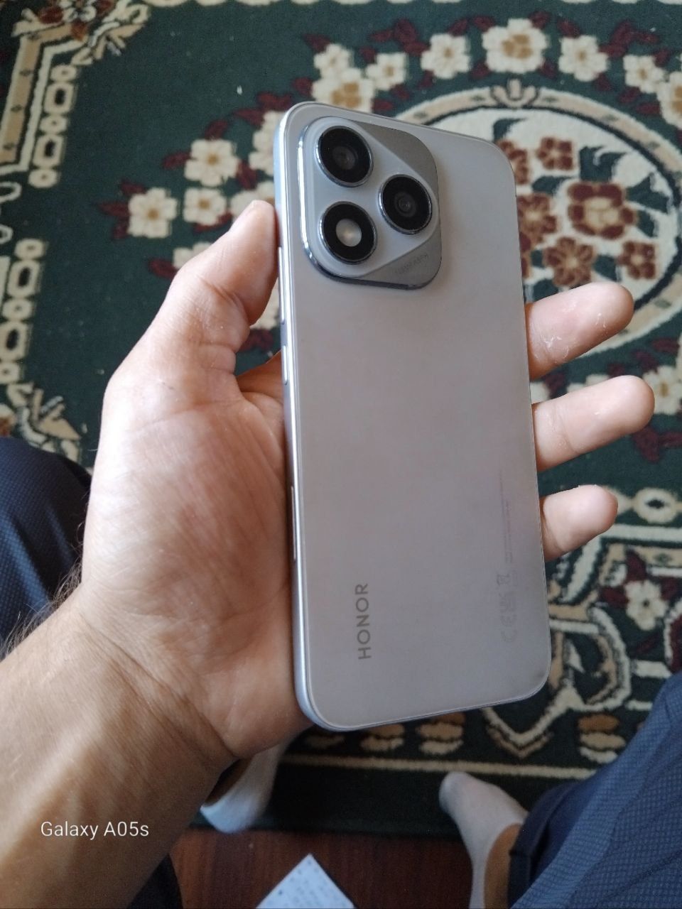 Xonor 400lite sotiladi