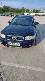 Продавам Audi A4