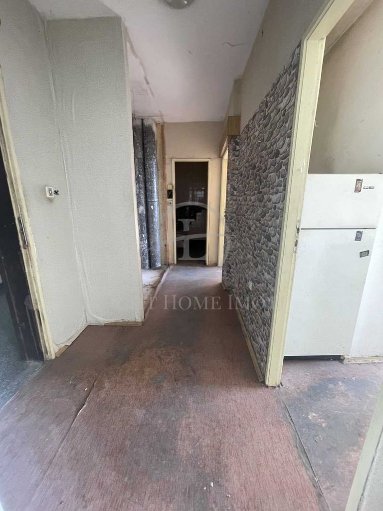 Продава се Тристаен апартамент в Пловдив, Каменица 1 - 60 кв.м за 1517 €/кв.м - Снимка #9