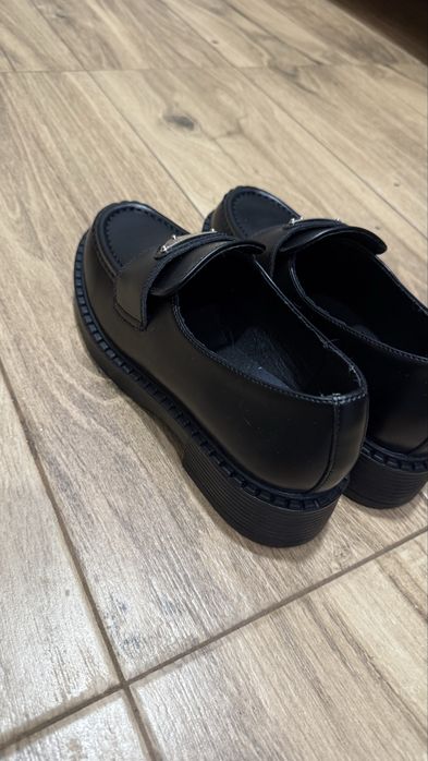 Prada дамски обувки 37 номер