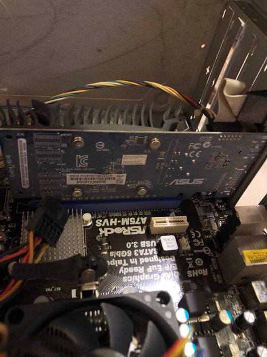 Сглобяван Настолен Компютър