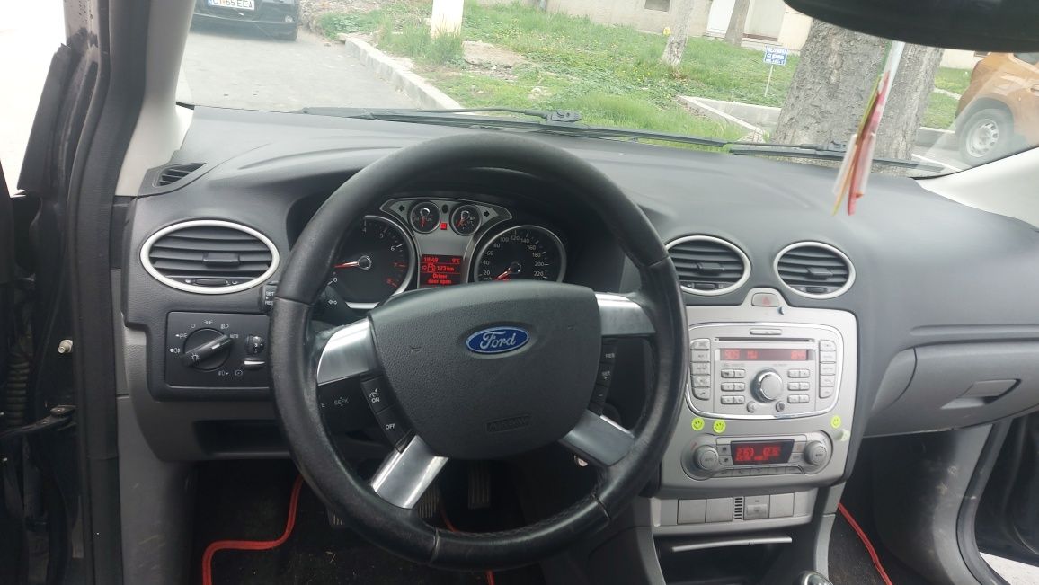 Ford focus 1.6 benzina