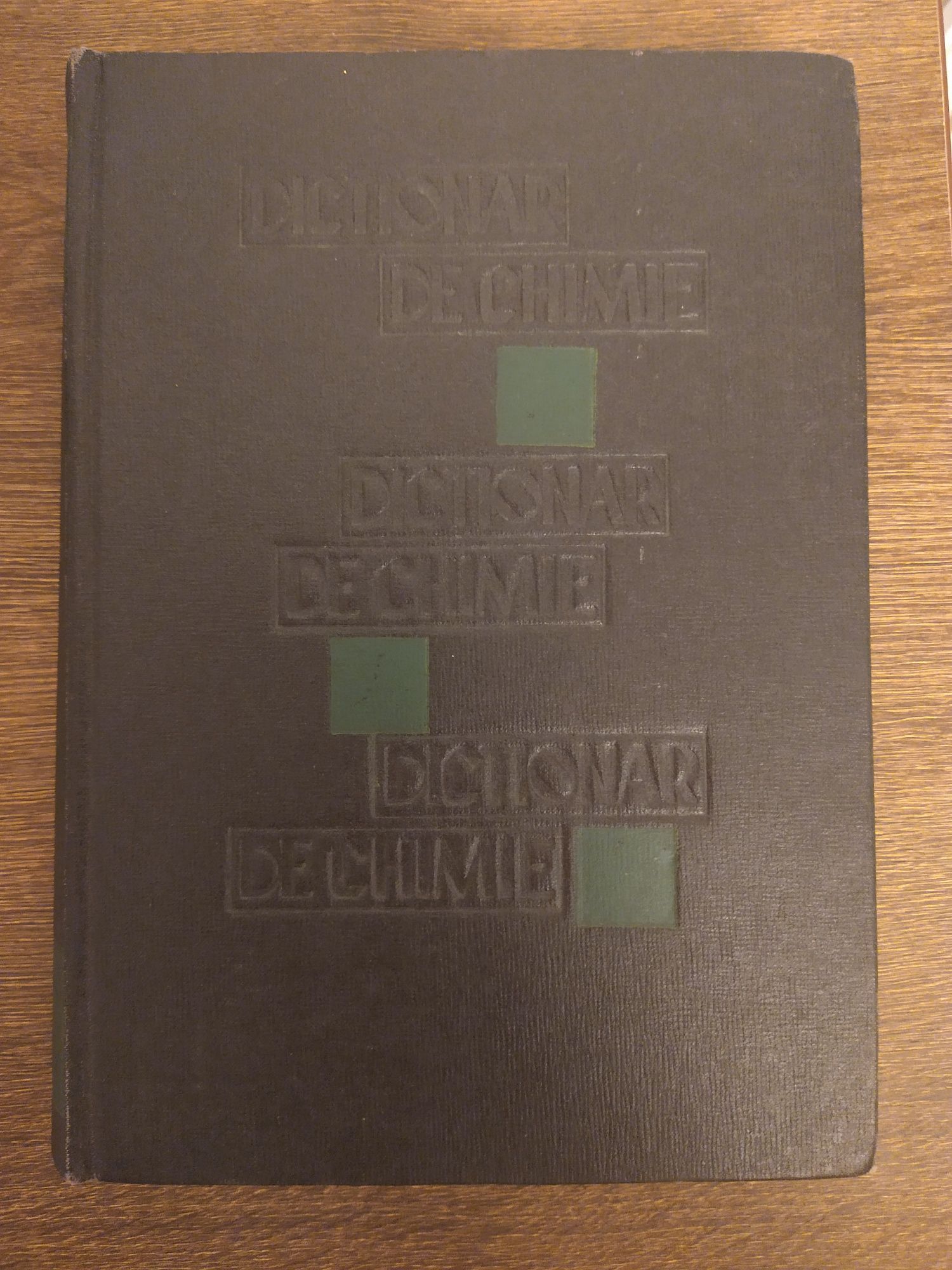 Vând dictionar de chimie