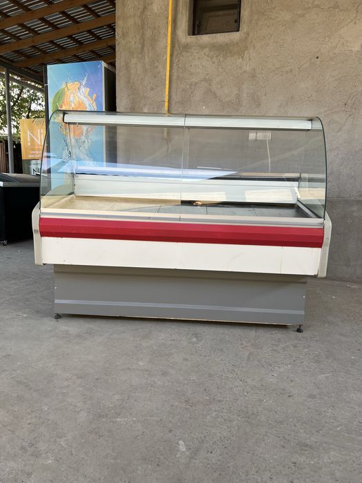Витринный холодильник Kifato