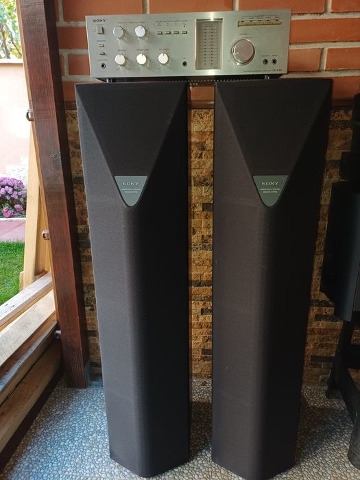 Усилватеу и тонкилони Sony.