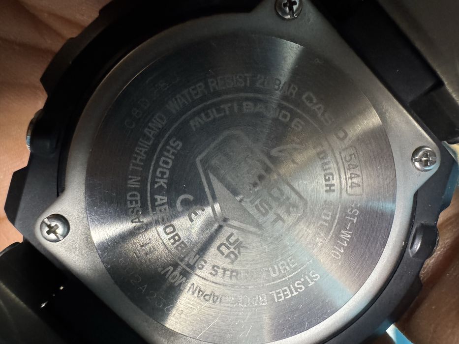 Casio G-Shock GST-w110-1AER