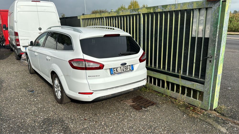 Dezmembrez ford mondeo mk4 facelift break alb