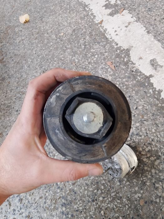 Тампони двигател Пасат 1.9тди