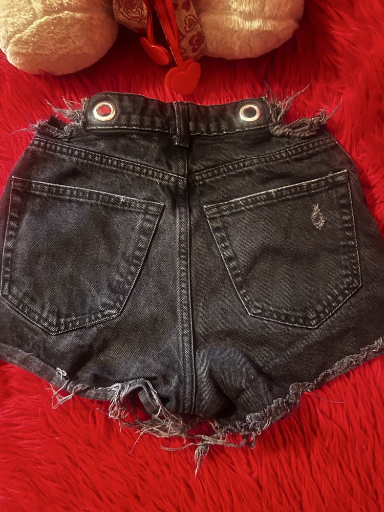 Къси гащички Bershka