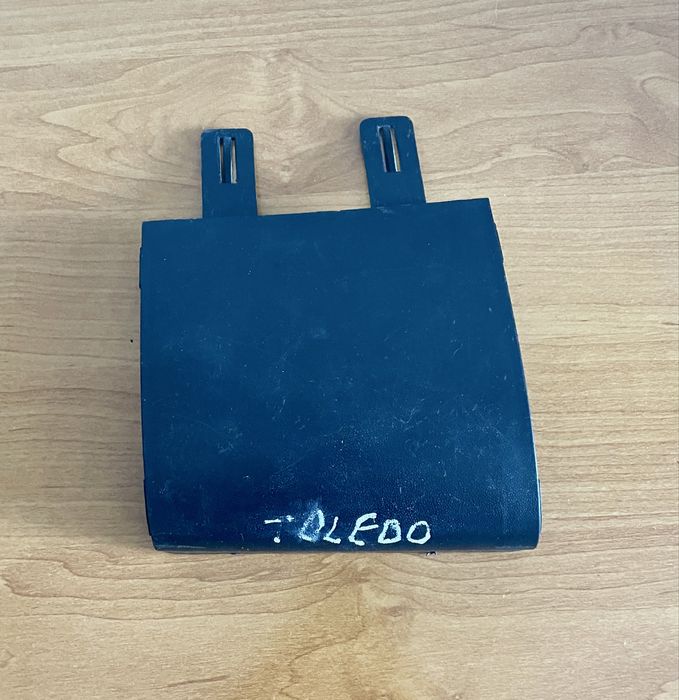 Capac cârlig remorcare bara spate Seat Toledo, Leon..