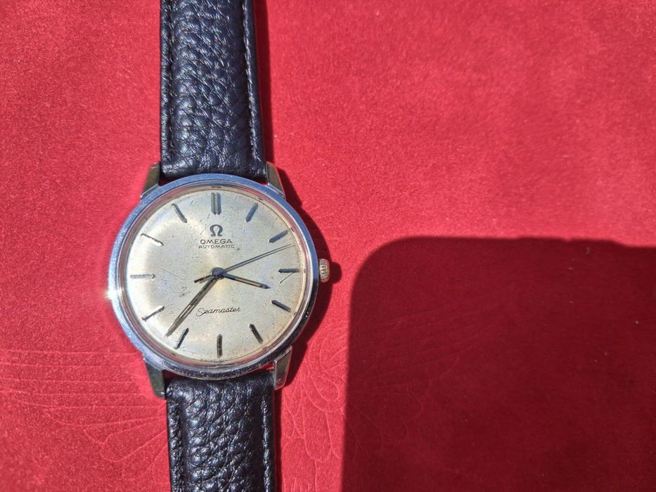 Omega Seamaster, automatic
Diematrul: 35 mm fara