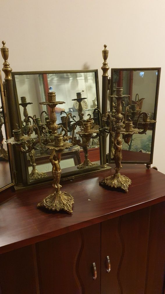 Антикварни френски фигурални бронзови свещници