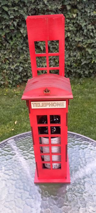 Cutie vin tip cabina telefonica