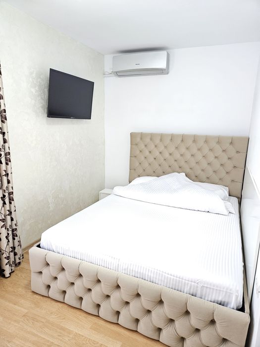 Închiriez Apartament cu 3 camere Tomis Nord Universitate