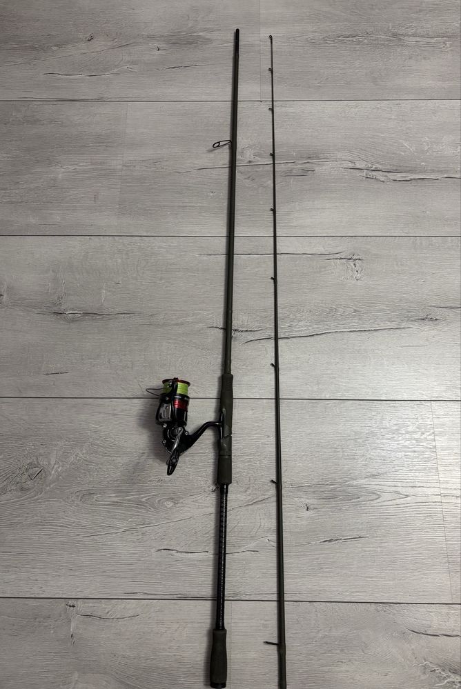Savage Gear sg4  12-34 с макара Shimano Siena 4000